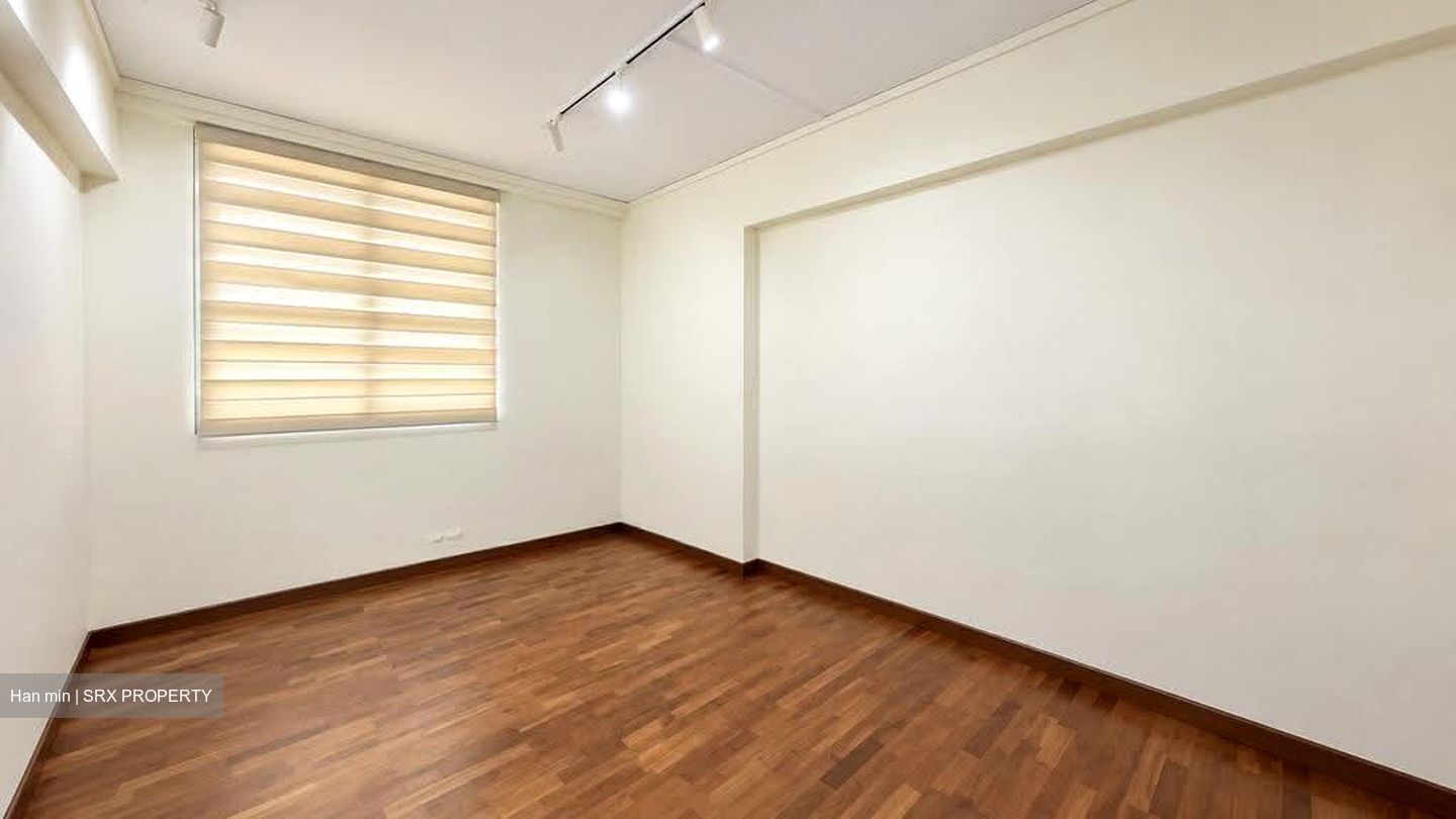 Blk 323 Woodlands Street 32 (Woodlands), HDB Executive #624102211
